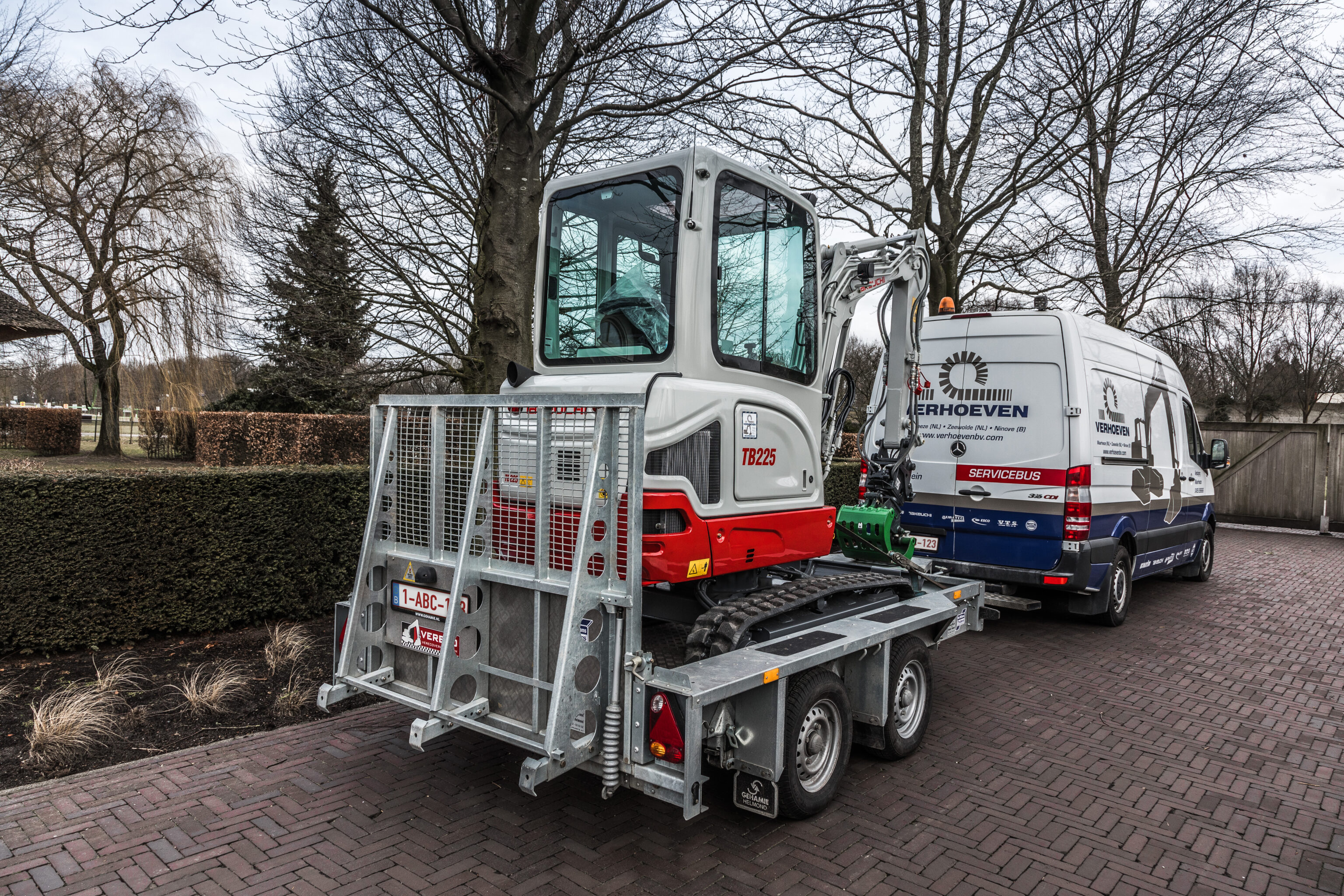 TB225 op aanhanger