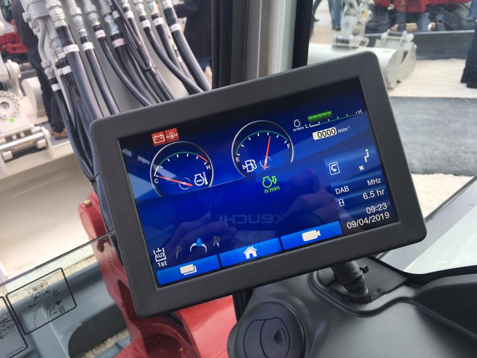 Takeuchi TB370 Monoboom touchscreen met Jog-Dial