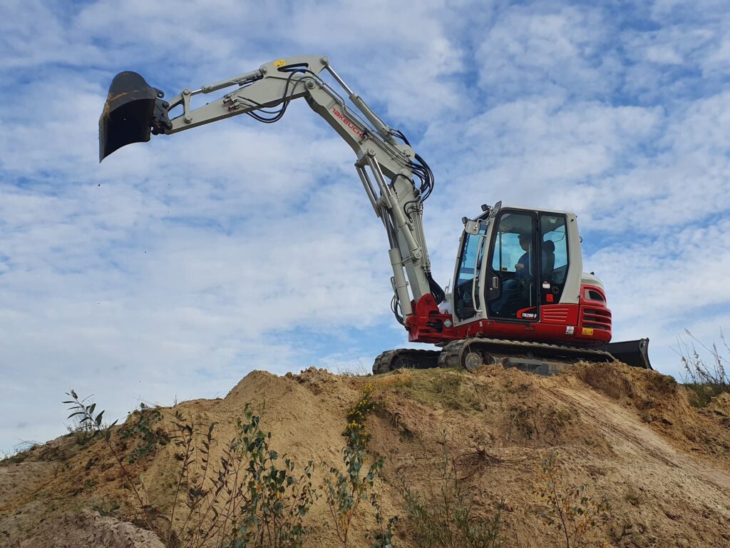 Actie foto van de Takeuchi TB290-2