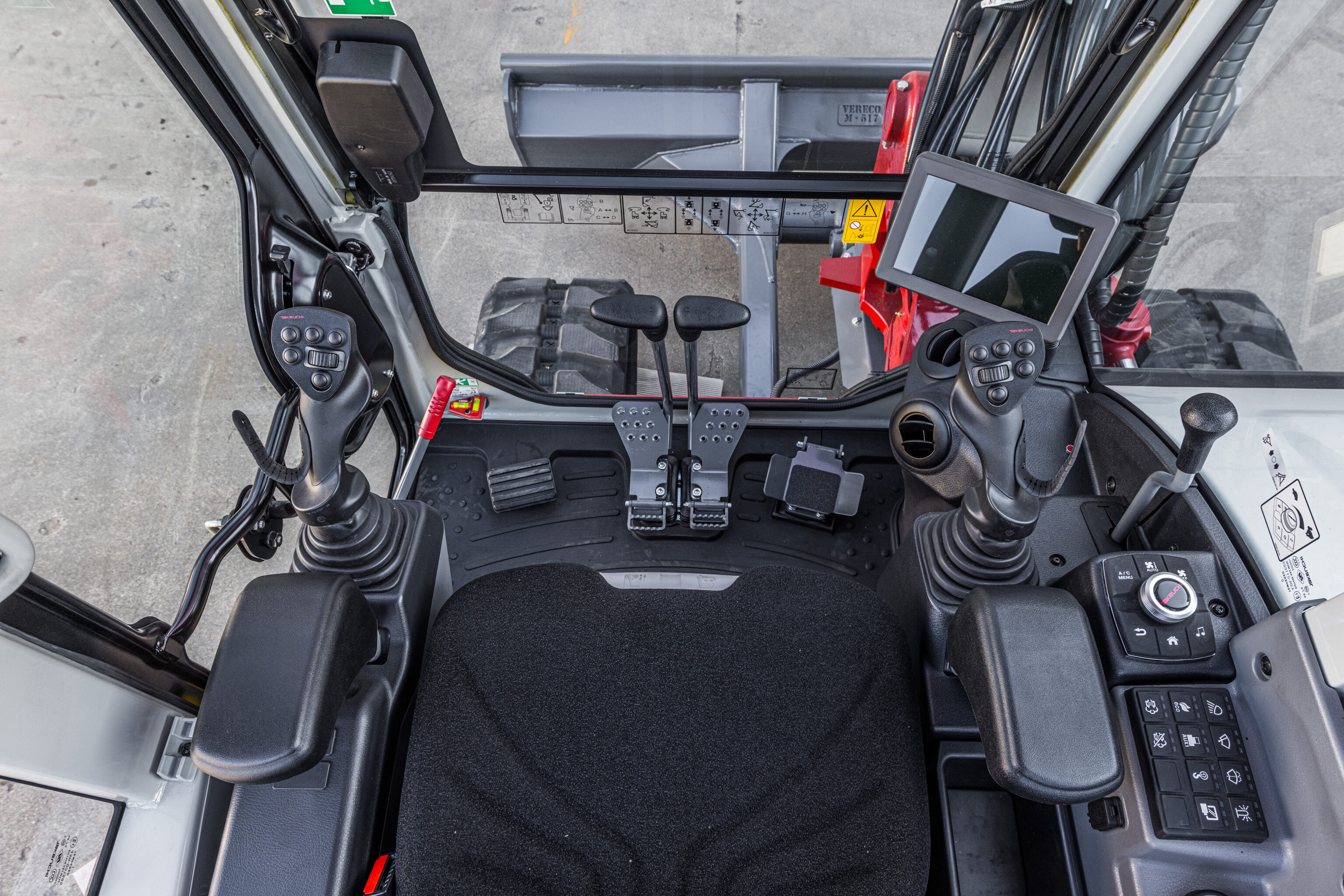 Takeuchi TB370 Monoboom multifunctionele joysticks