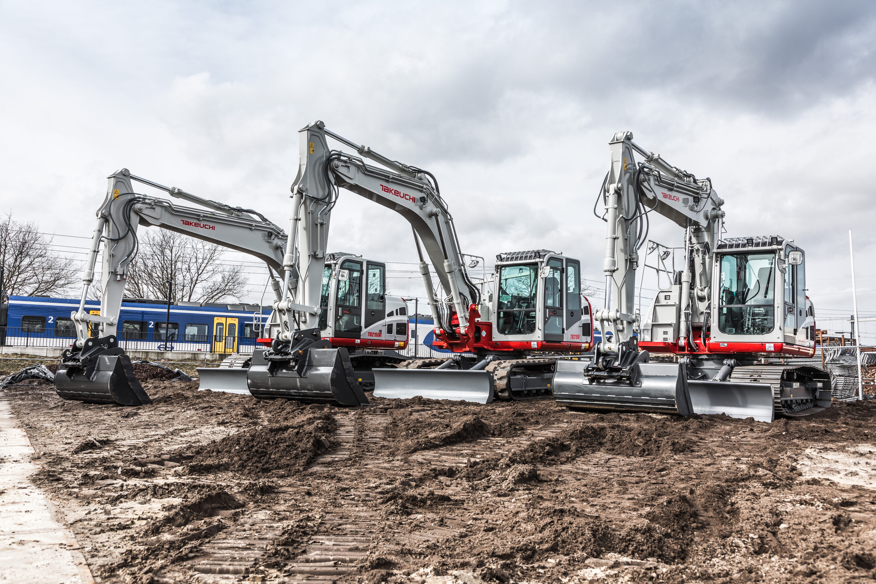 Takeuchi graafmachines langs elkaar aan het werk